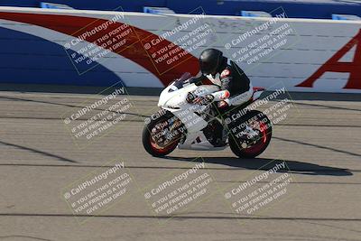 media/Aug-26-2022-Fastrack Riders (Fri) [[055e3b3c9d]]/level 2/Session 1 Start Finish/